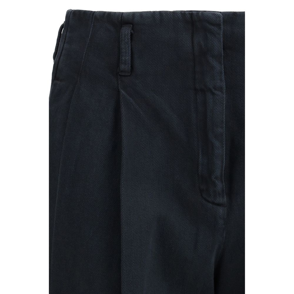 Jeans by Golden Goose for women in denim cotton black & signature features an sartorial regular-fit, wide & oversized and long with a cut for a sartorial finish.