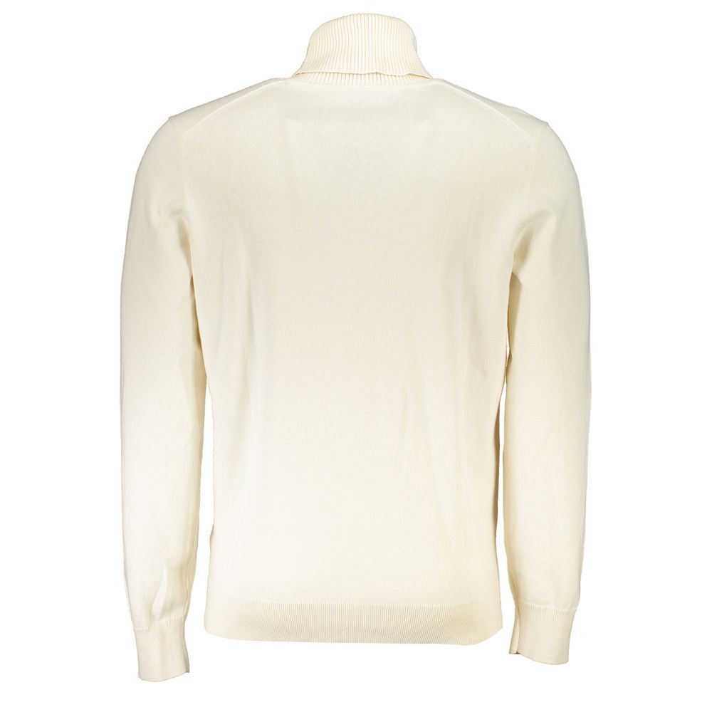 Sweater by Hugo Boss for men in cotton white features an polished silhouette, showcasing refined and a sophisticated for a truly polished finish.