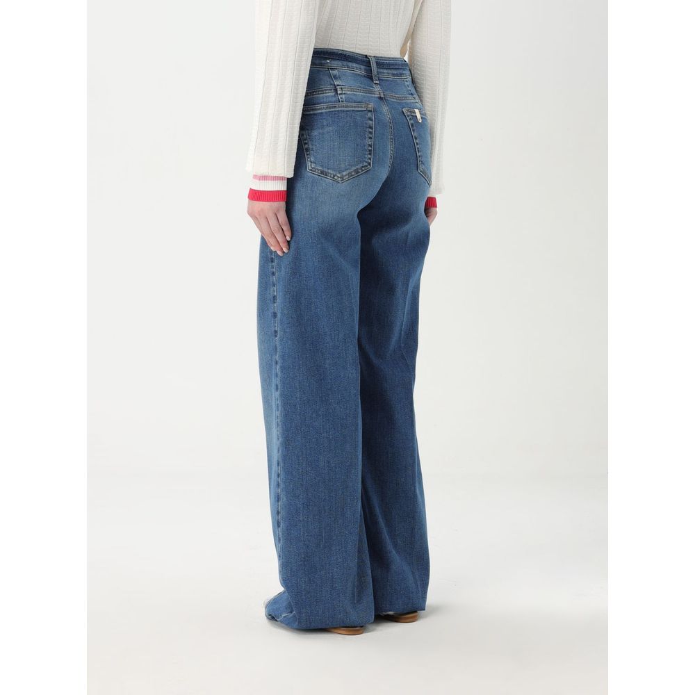 Jeans by Liu Jo for women in denim cotton blue features an refined tailoring silhouette, showcasing a premium flared with a high rise and long cut for a refined tailoring look.