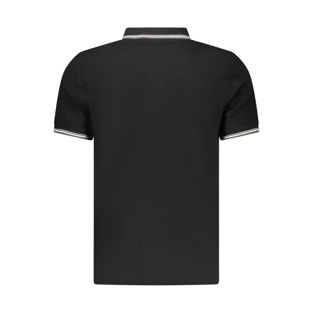 This Polo Shirt by North Sails for men in cotton black presents a flawless silhouette, showcasing flawless detailing and a refined for a truly flawless aesthetic.