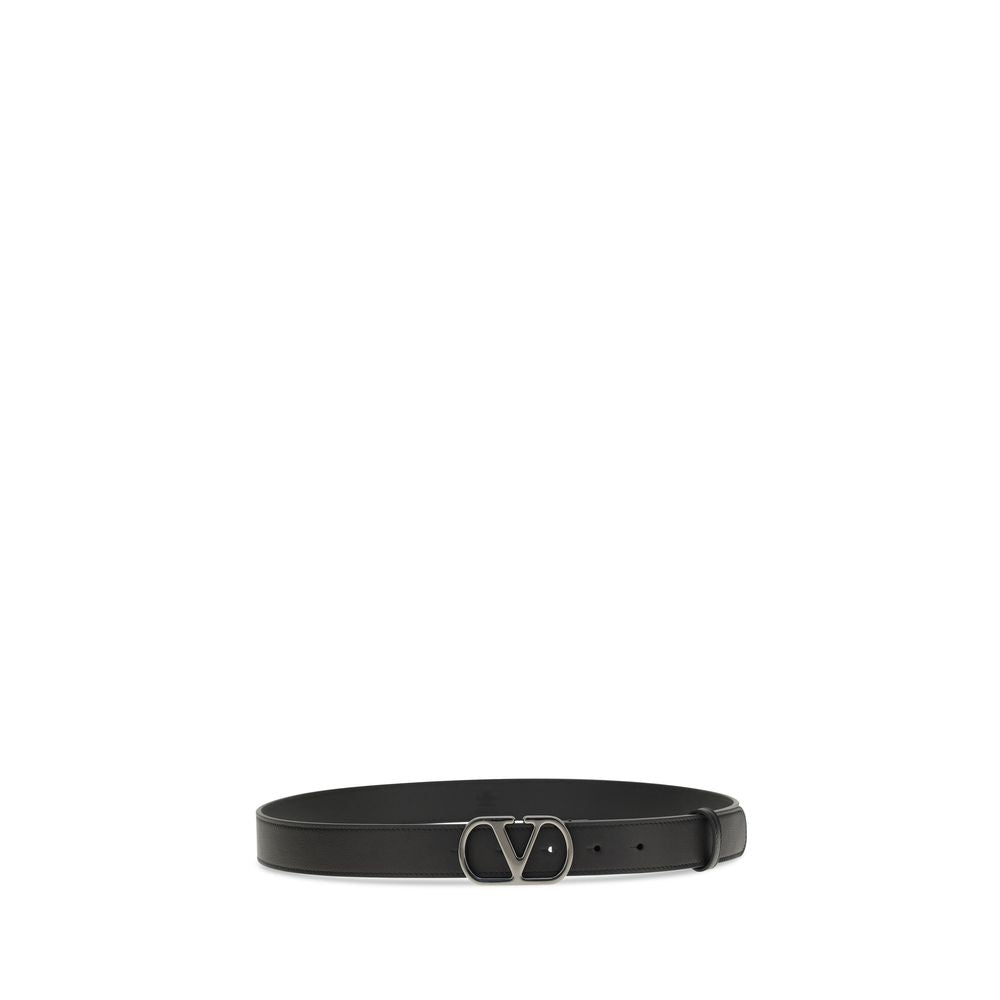 Belt by Valentino Garavani for men in bos taurus calf leather black & signature features a versatile silhouette, artfully showcasing the versatile design of the V Logo Bos Taurus Calf Leather Belt for a sophisticated, premium finish.