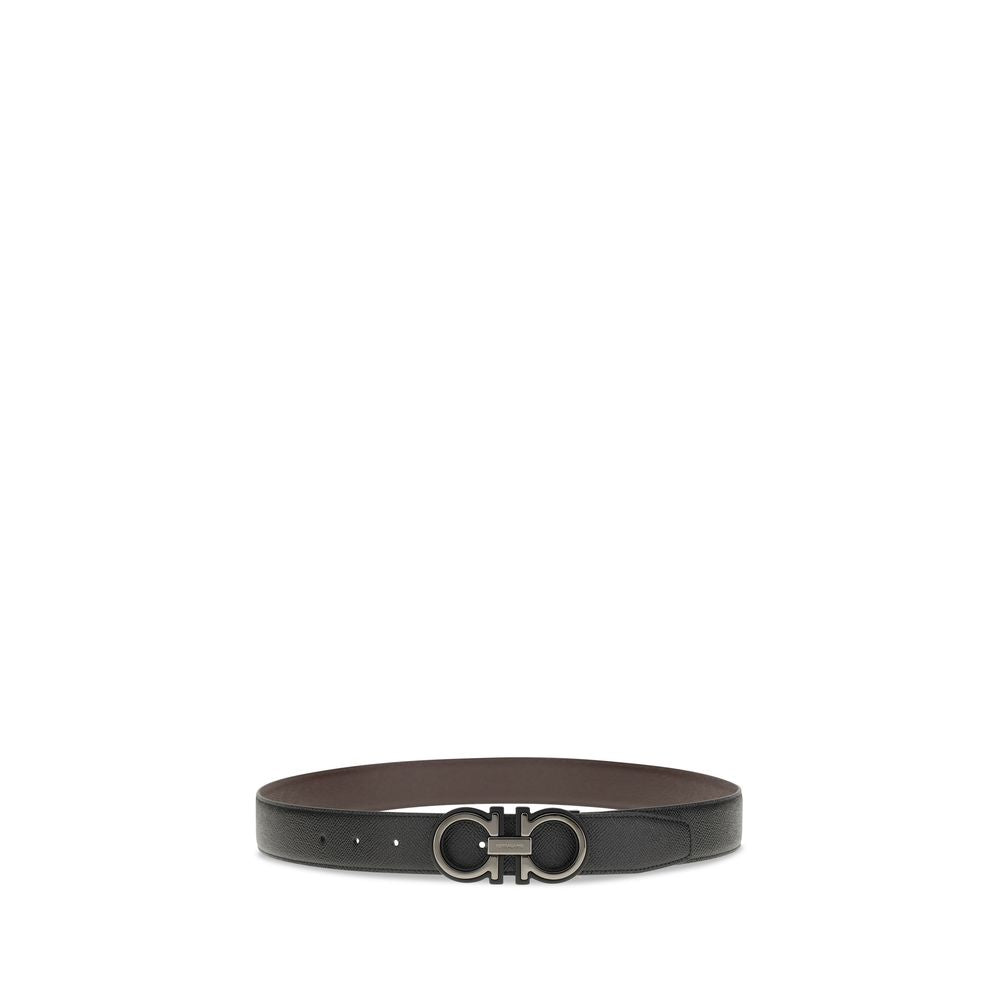 Belt by Ferragamo for men in bos taurus calfskin leather black presents a artisanal silhouette from the Gancini Bos Taurus Calfskin Leather Belt collection, showcasing an artisanal design and refined craftsmanship for a artisanal look.