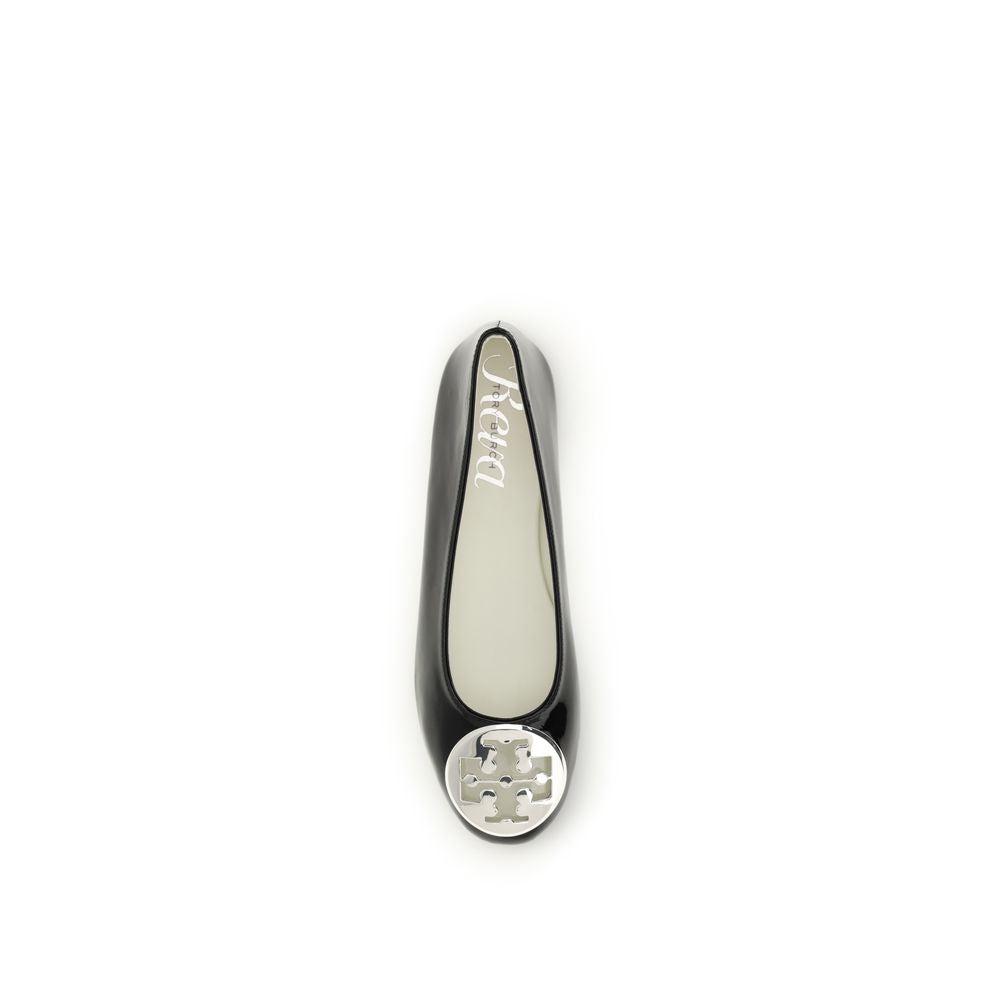 Ballet Flat Shoes by Tory Burch for women in bos taurus nappa & patent calfskin leather black & transparent presents a effortless chic silhouette, showcasing the Women's Bos Taurus Nappa & Patent Calfskin Leather Ballet Flat Shoes design with a effortless chic and for a sophisticated look.