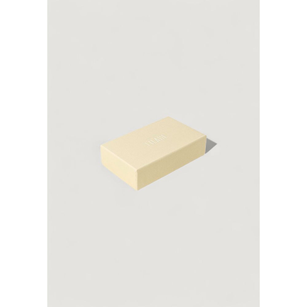 Keychain by Alviero Martini Prima Classe for women in cotton beige exhibits a distinguished aesthetic, beautifully coordinating with and elements while highlighting .