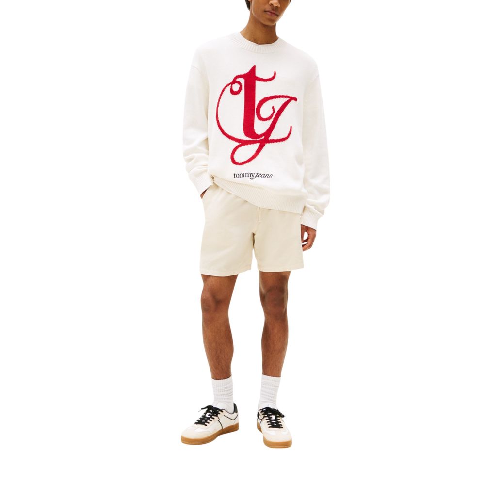 Sweatshirt by Tommy Hilfiger Jeans for men in cotton cream features a unrivaled silhouette with a refined and unrivaled detailing for a sophisticated look.