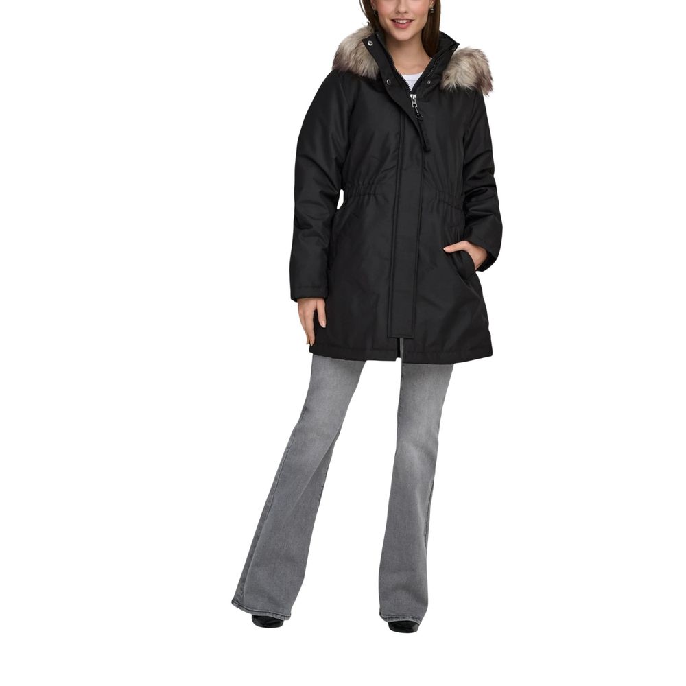 This Hooded Parka by Only for women in polyester faux fur black presents a utilitarian silhouette, meticulously detailed with pockets & hooded and a utilitarian for a sophisticated, weather-ready look.