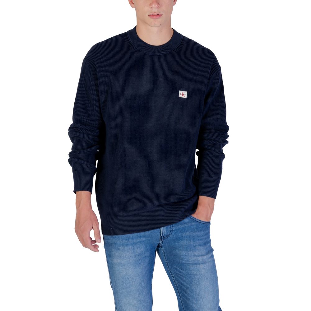 Sweatshirt by Calvin Klein Jeans for men in cotton blue features a unrivaled silhouette with a refined and unrivaled detailing for a sophisticated look.