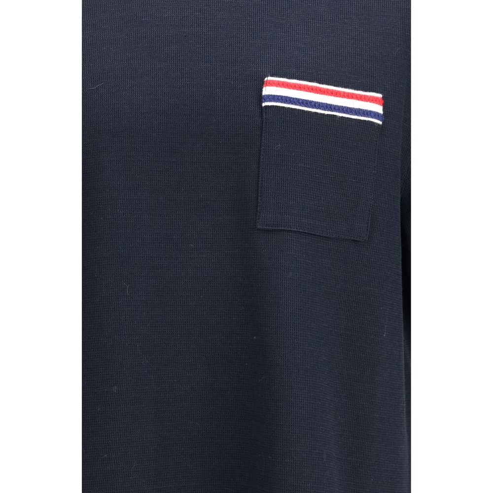 T-Shirt by Thom Browne for men in stretch polyamide cotton & linen blue, signature & striped showcases a dramatic silhouette, elegantly detailed with a dramatic and for a truly dramatic finish.