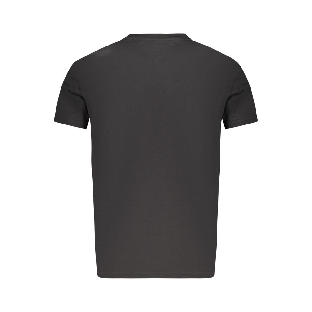 T-Shirt by Tommy Hilfiger for men in cotton black features a plush silhouette, showcasing a sophisticated crew neckline and for a truly plush finish.