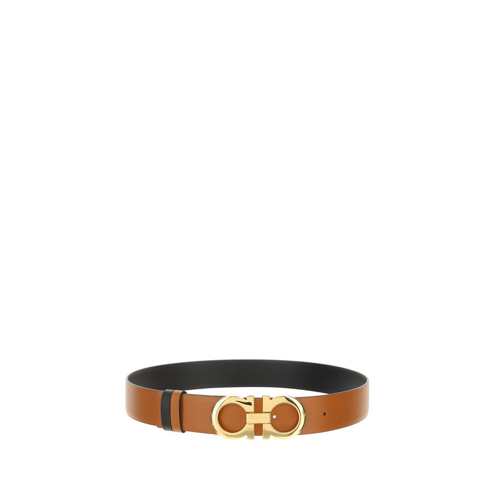 Belt by Ferragamo for women in bos taurus calf leather brown & signature features an artisanal silhouette, showcasing the artisanal craftsmanship of the Bos Taurus Calf Leather Belt collection for a artisanal finish.