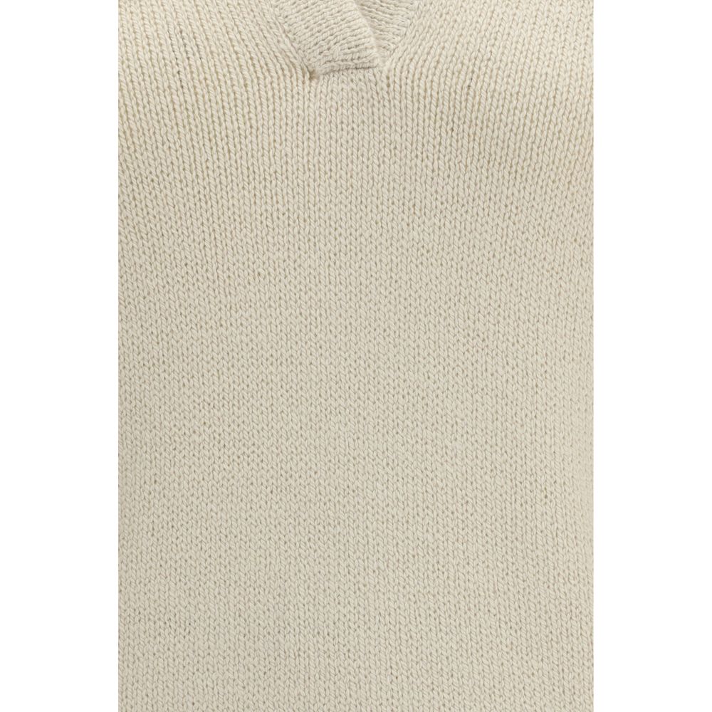 This Polo Shirt by Gabriela Hearst for women in cashmere & capra leather beige presents a flawless silhouette, showcasing flawless detailing and a refined for a truly flawless aesthetic.
