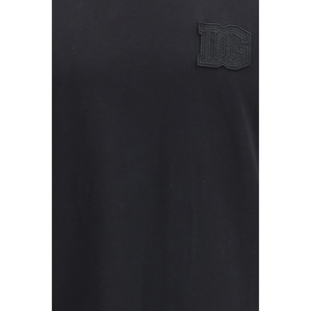 T-Shirt by Dolce & Gabbana for men in cotton black features a plush silhouette, showcasing a sophisticated and for a truly plush finish.