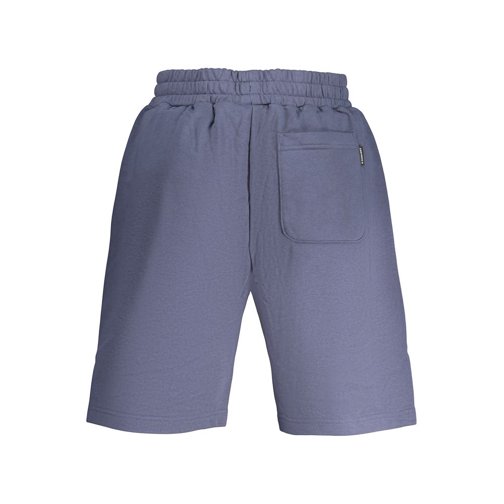 Activewear Shorts by Converse for men in cotton blue features an ergonomic regular-fit with adjustable-waistband, highlighting a ergonomic and short for a premium, high-performance look.