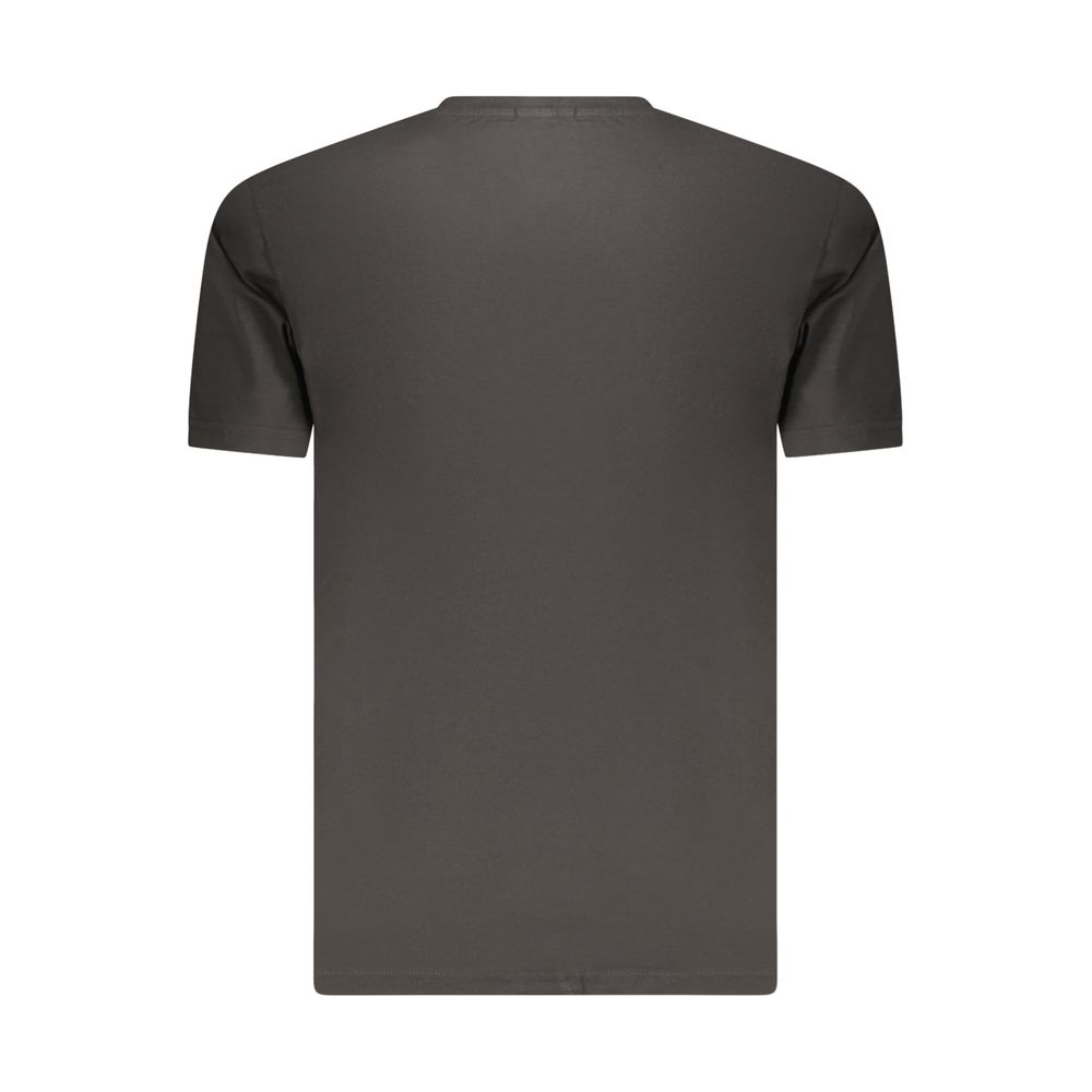 T-Shirt by Coveri Moving for men in cotton black showcases a dramatic silhouette, elegantly detailed with a dramatic crew neckline and for a truly dramatic finish.
