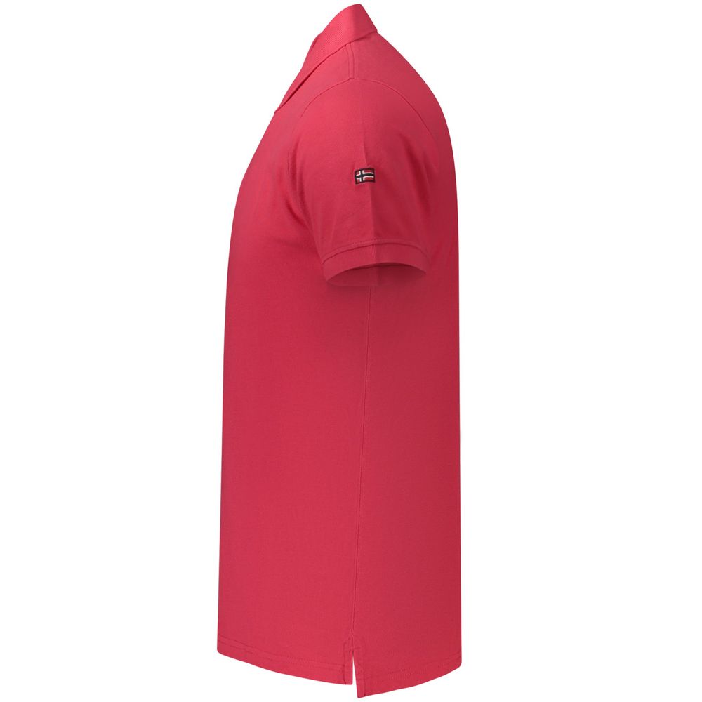 This Polo Shirt by Norway 1963 for men in cotton red presents a flawless silhouette, showcasing flawless detailing and a refined for a truly flawless aesthetic.