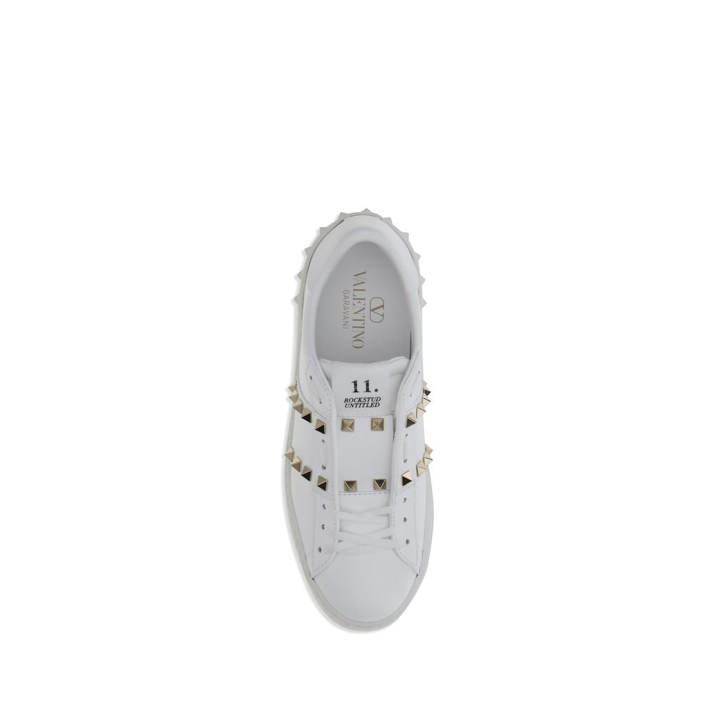 Sneakers by Valentino Garavani for women in bos taurus calfskin leather white features an versatile design from the Rockstud Women's Fashion Bos Taurus Calfskin Leather Sneakers collection, highlighting a versatile fashion style for a premium, high-fashion look.