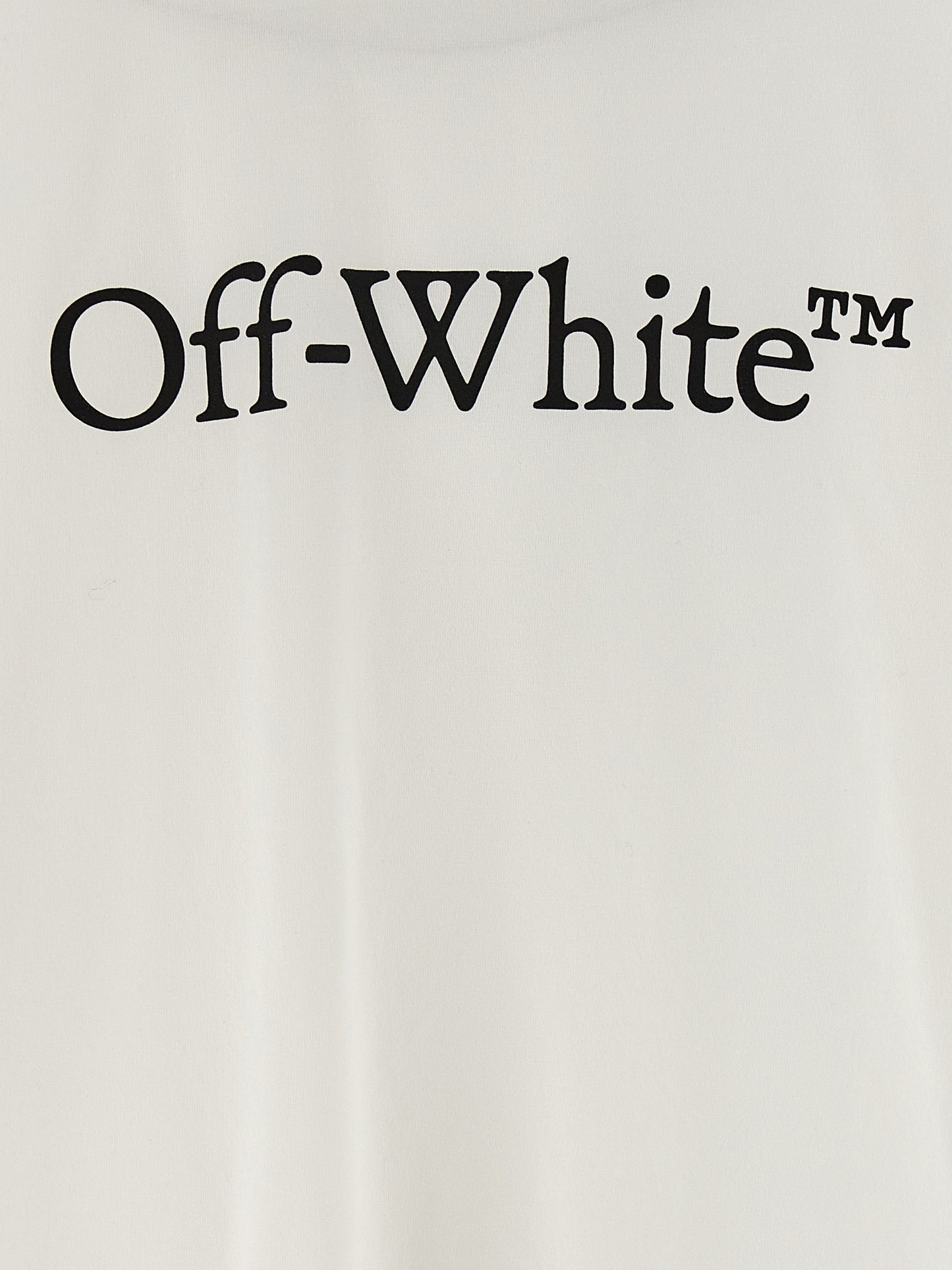 T-Shirt by Off-White for women in cotton white & print features an edgy silhouette, meticulously detailed with a sophisticated and for a truly edgy finish.