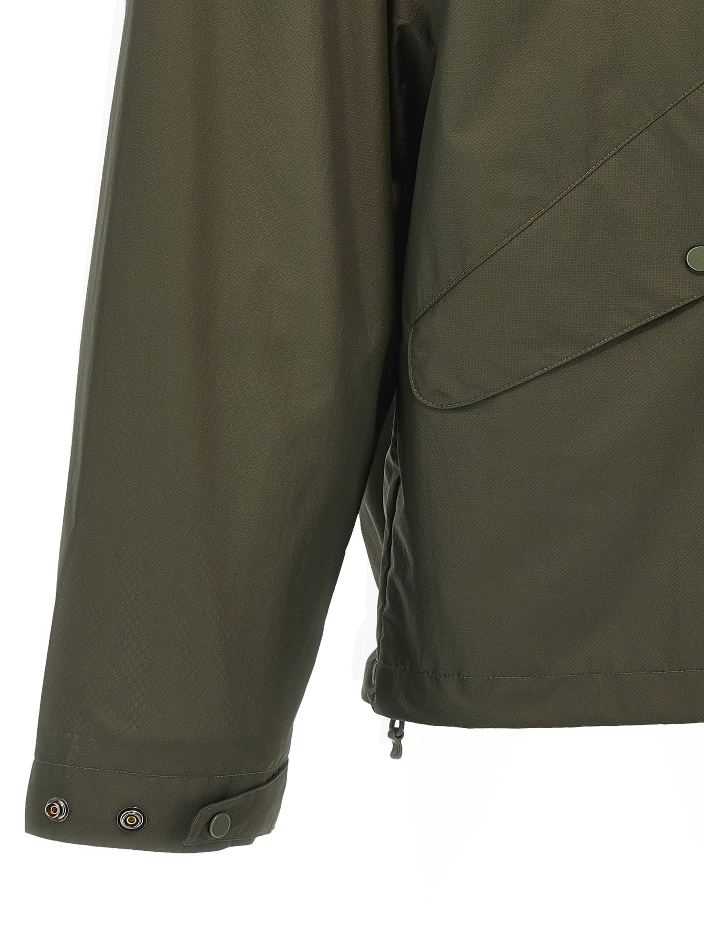 Overshirt by C.P. Company for men in polyamide bicolour & green showcases a sharp silhouette, elegantly detailed with a sharp and sharp .