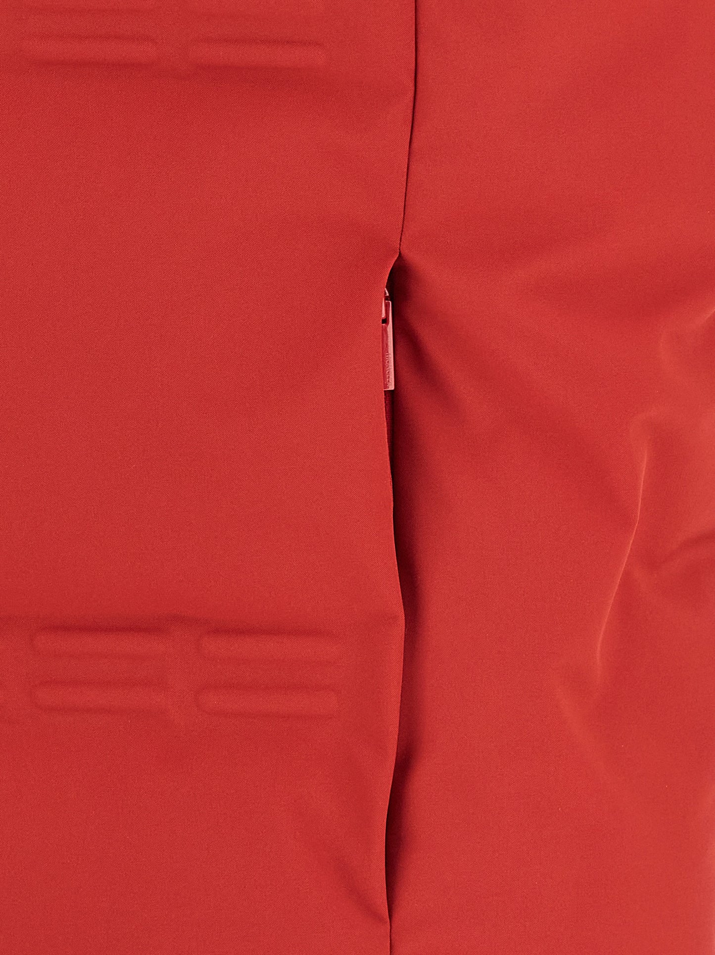 Vest by MONCLER GENIUS for men in stretch polyamide multicolor & red features a enviable silhouette, elegantly detailed with a enviable and functional for a enviable finish.