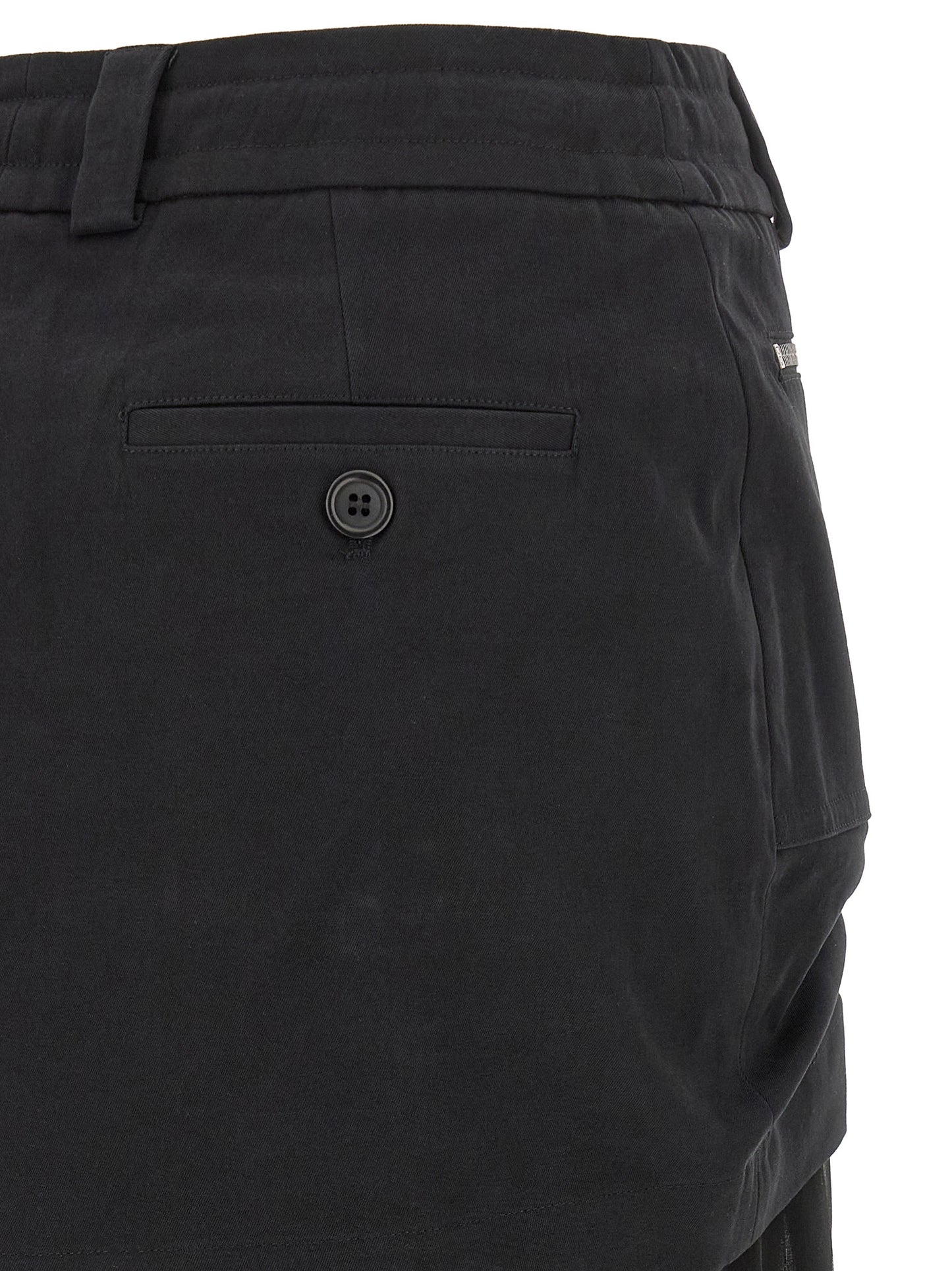 Skirt by Dolce & Gabbana for women in cotton chiffon twill black features a contoured silhouette from the Women's Pleated Cotton Chiffon Twill Midi Skirt collection, characterized by its contoured midi for a contoured finish.