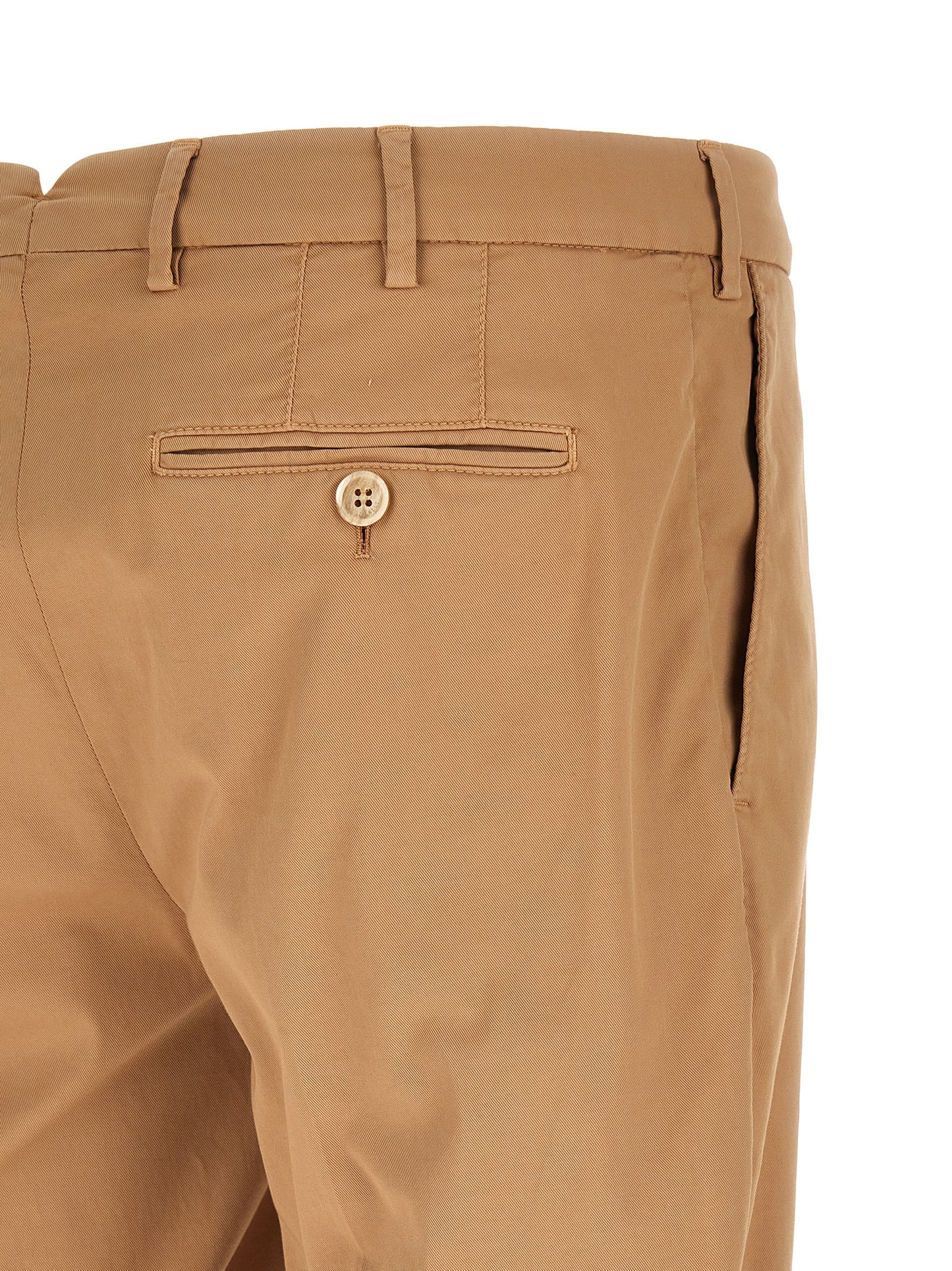 Trousers by Brunello Cucinelli for men in stretch cotton beige features an sartorial silhouette, showcasing a precise and long with a sartorial for a refined look.