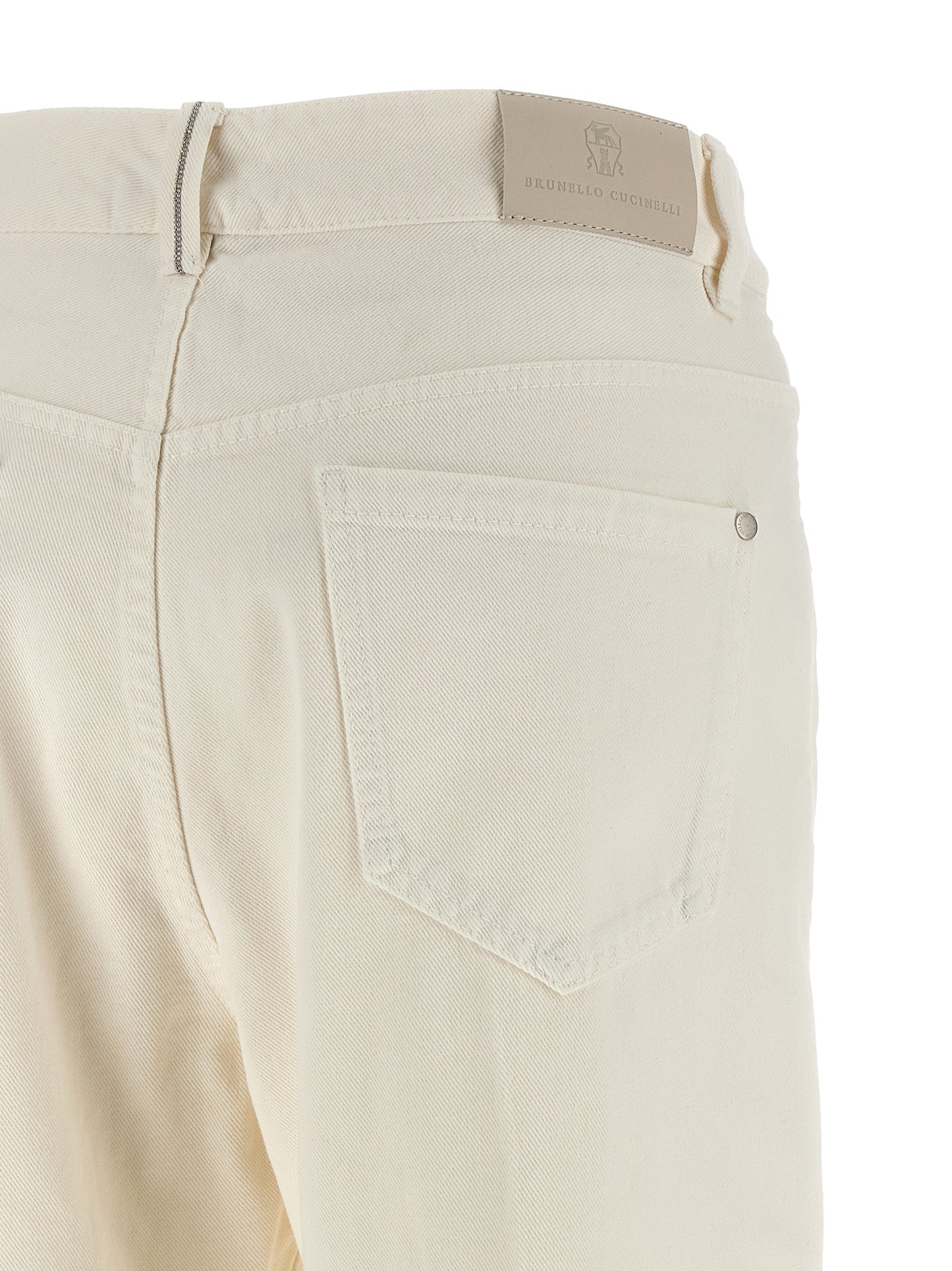 Jeans by Brunello Cucinelli for women in cotton denim white features an sartorial straight-leg, relaxed-fit & wide and long with a cut for a sartorial finish.
