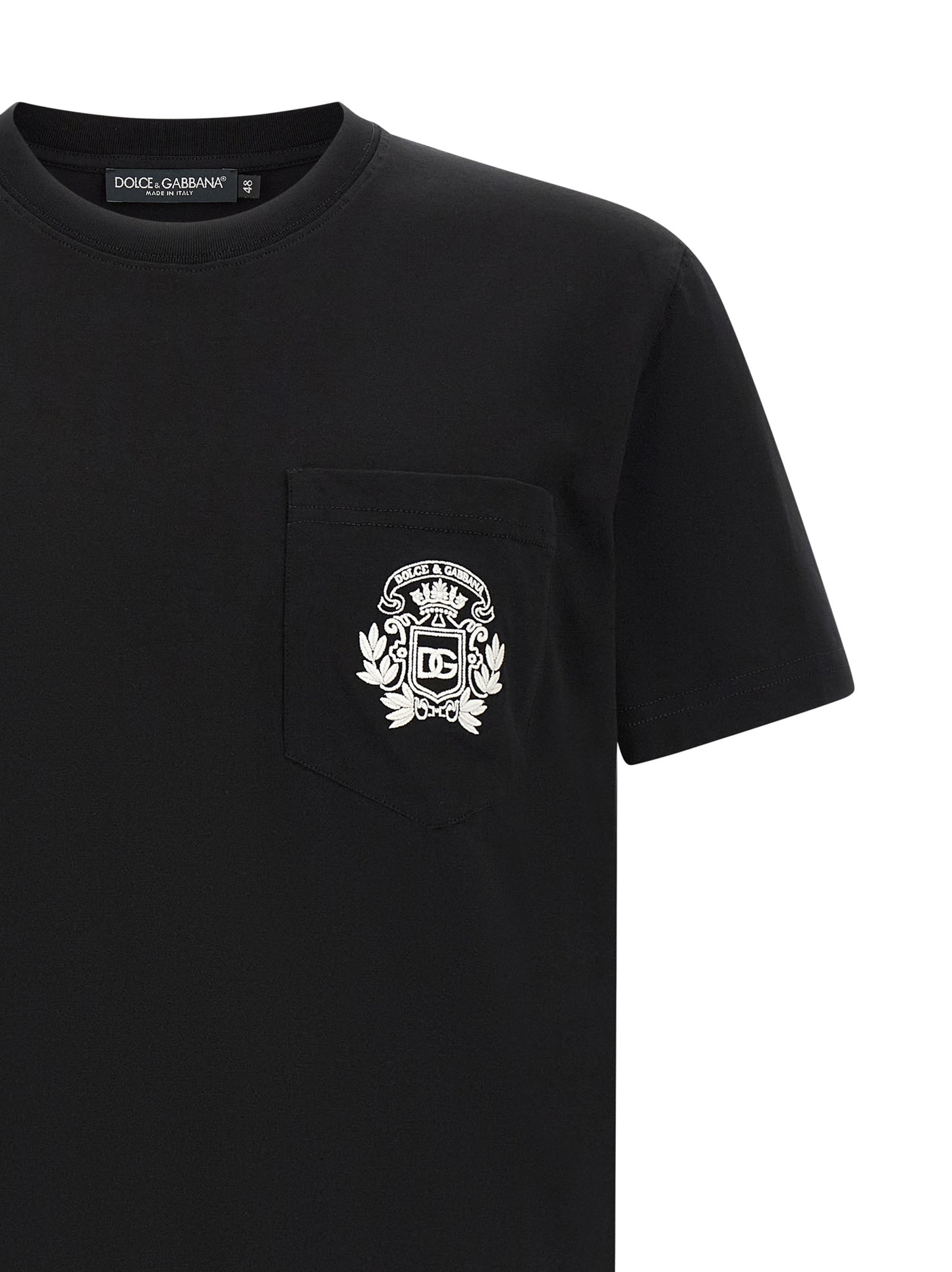 T-Shirt by Dolce & Gabbana for men in cotton black features an on trend silhouette, perfectly showcasing a on trend and crew neckline for an elevated aesthetic.