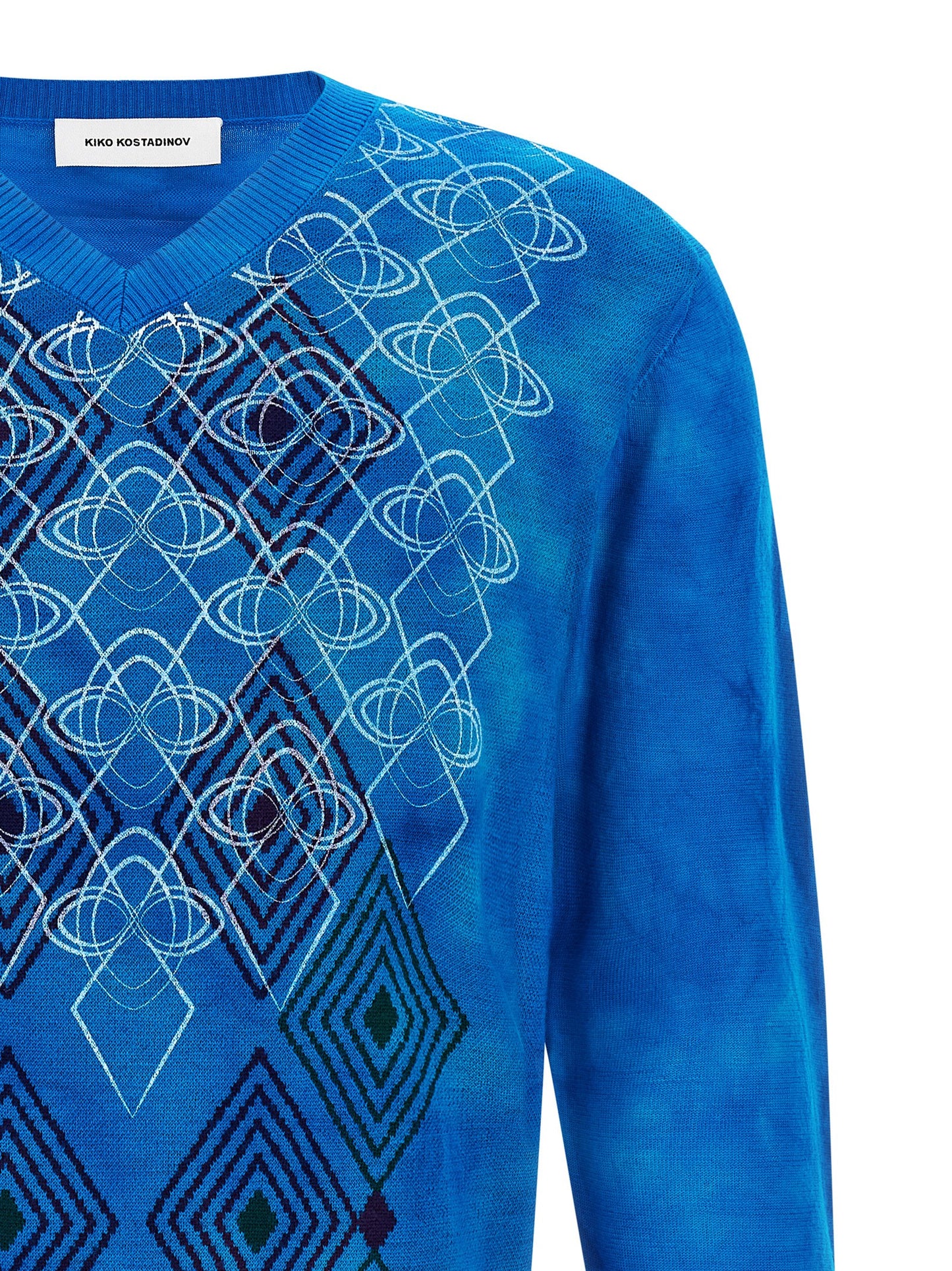 Cardigan by Kiko Kostadinov for men in wool blue, patterned, tie-dye, jacquard & print presents a textural silhouette, artfully finished with a textural and for a sophisticated, textural look.