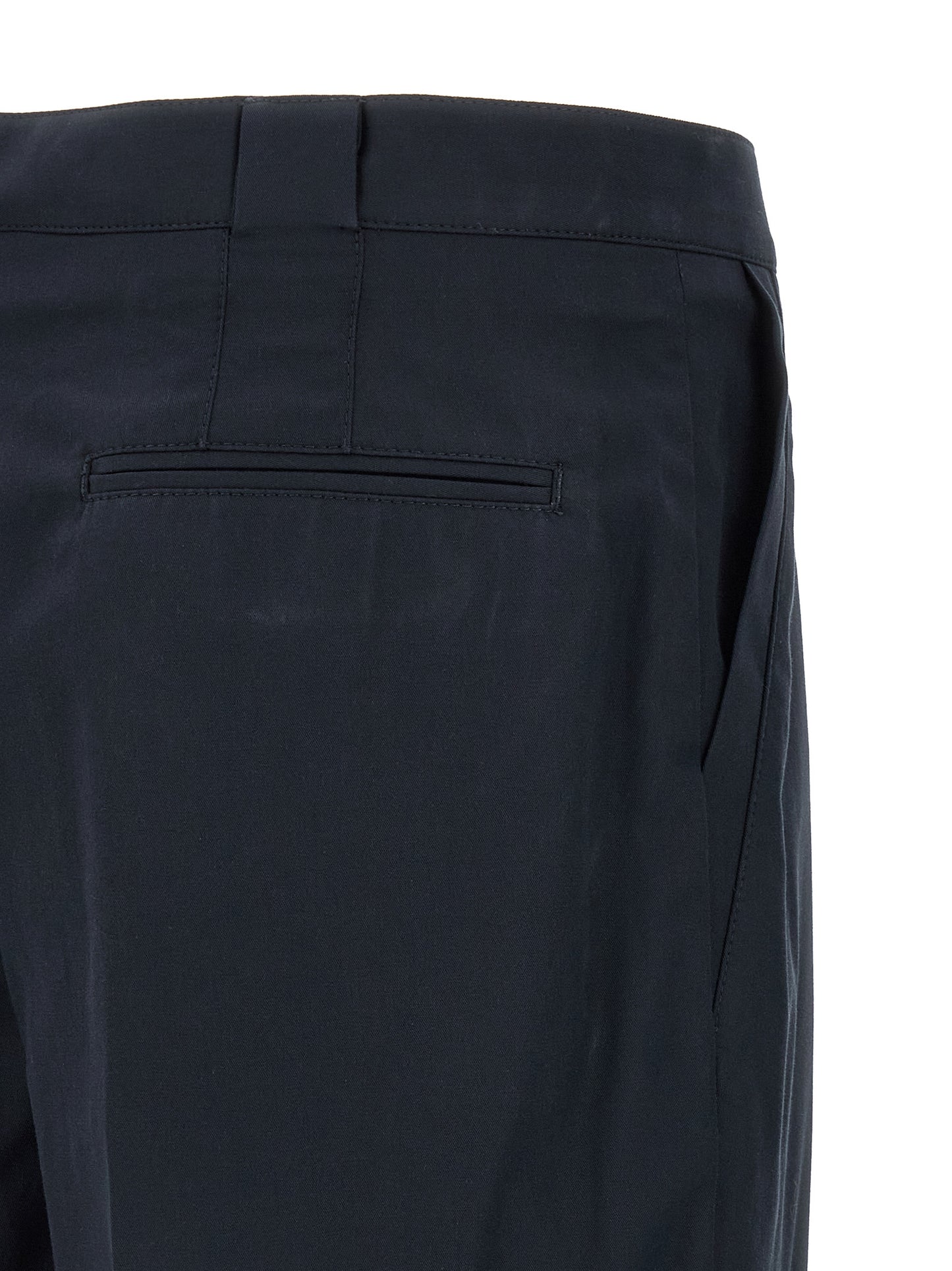 Chinos Pants by Brunello Cucinelli for men in cotton blue features an utilitarian-chic silhouette, showcasing a utilitarian-chic straight-leg & regular-fit with a long cut and for a refined look.