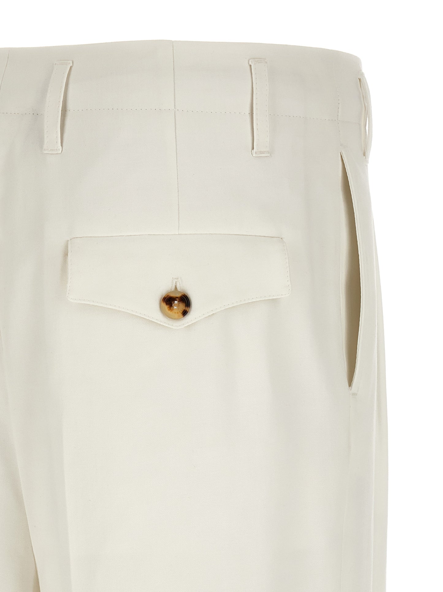 Trousers by Brunello Cucinelli for men in cotton white features a artisanal silhouette, showcasing a sophisticated tapered-leg with a long and high rise for a artisanal finish.