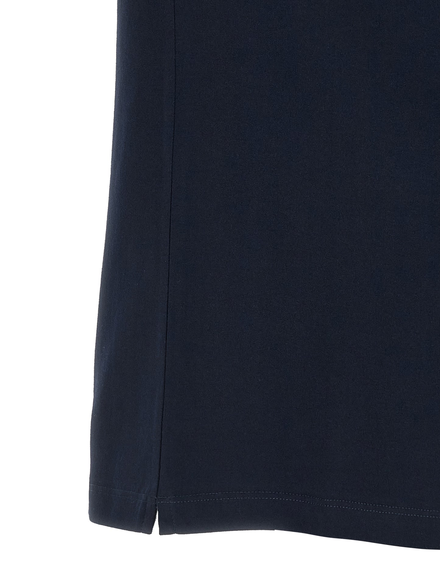 T-Shirt by Brunello Cucinelli for men in cotton blue & print features an on trend silhouette, perfectly showcasing a on trend and for an elevated aesthetic.