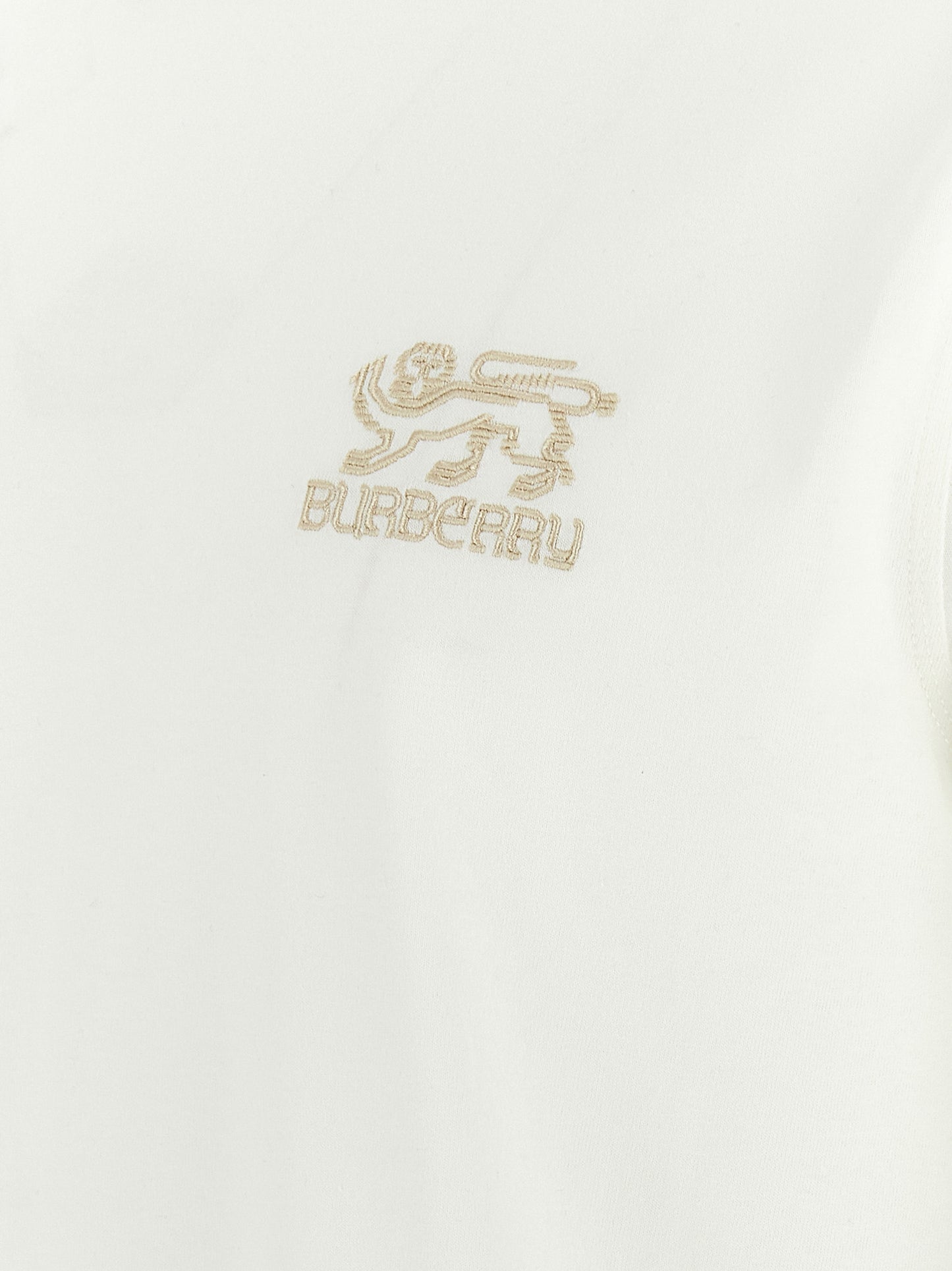 T-Shirt by Burberry for men in organic cotton white features a plush silhouette, showcasing a sophisticated and for a truly plush finish.