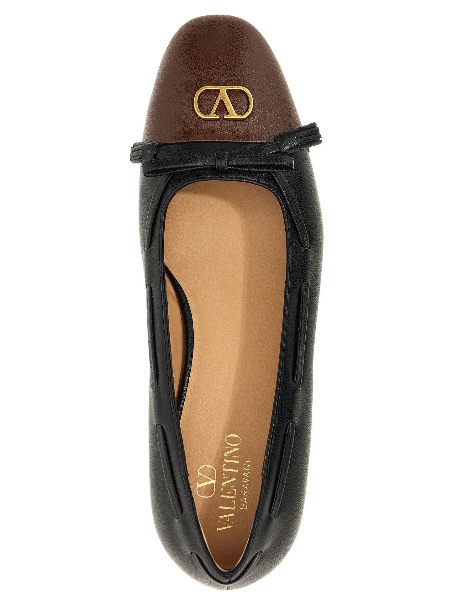 Flat Ballet Shoes by Valentino Garavani for men in bos taurus calfskin leather multicolor & signature features an ergonomic silhouette, perfectly showcasing V Logo Men's Bos Taurus Calfskin Leather Flat Ballet Shoes with its distinct flat and elegant square toe style.