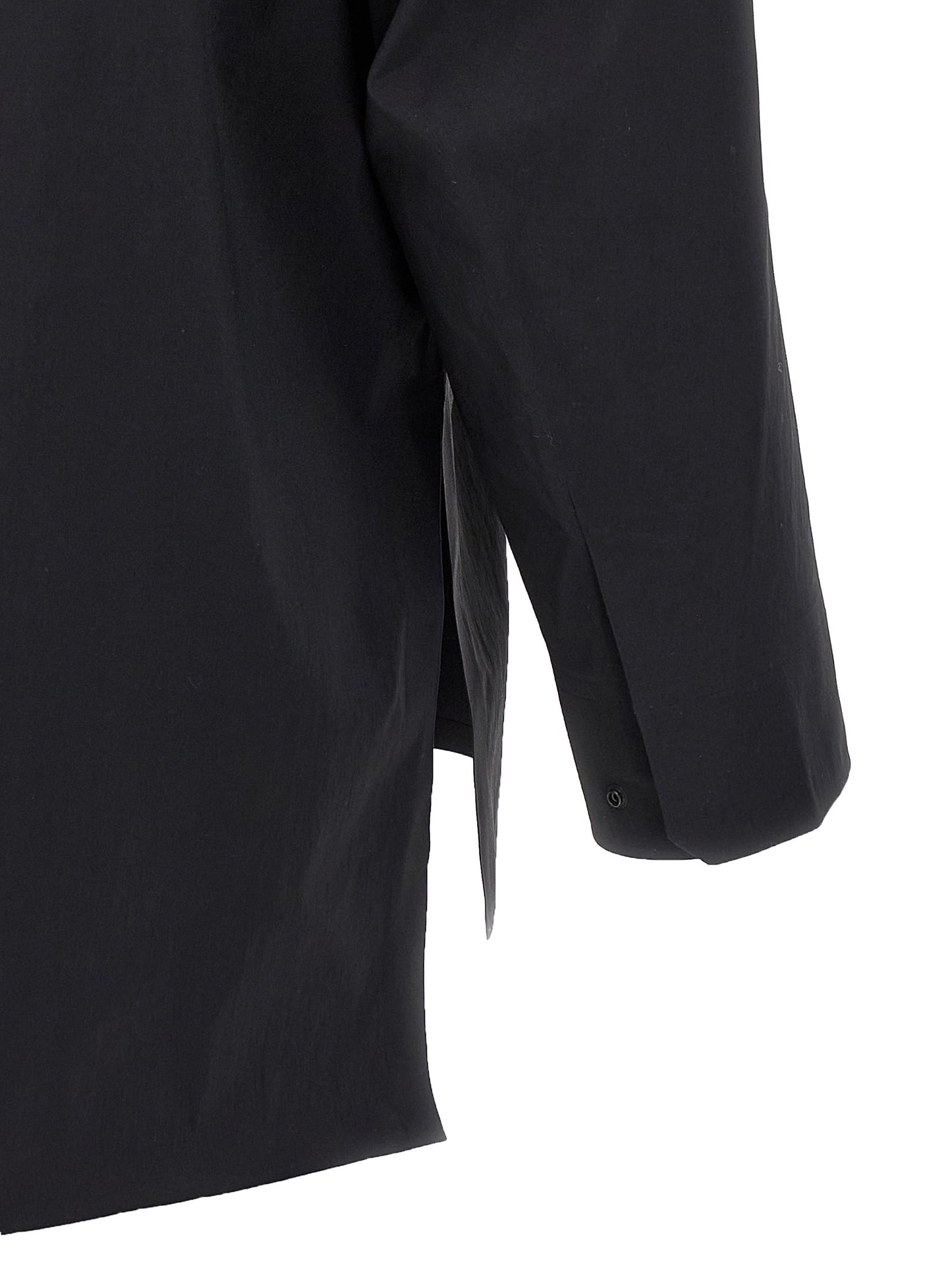 Blouse by Arc'teryx Veilance for women in stretch nylon black showcases a sharp silhouette, elegantly detailed with a sharp and sharp .