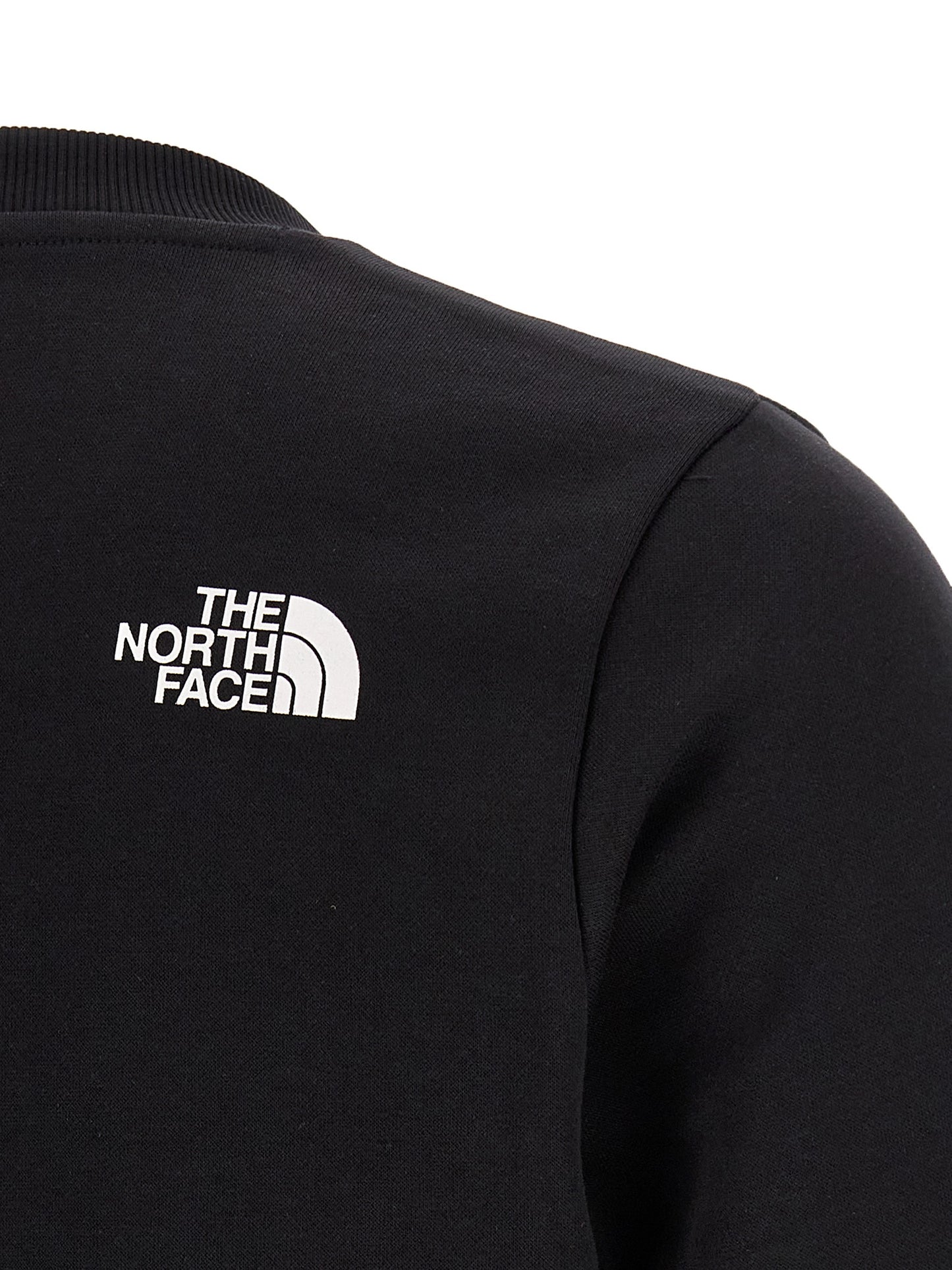 Sweatshirt by The North Face for men in cotton polyester bicolour, black & white features an enviable silhouette, showcasing a premium and refined for a truly enviable finish.