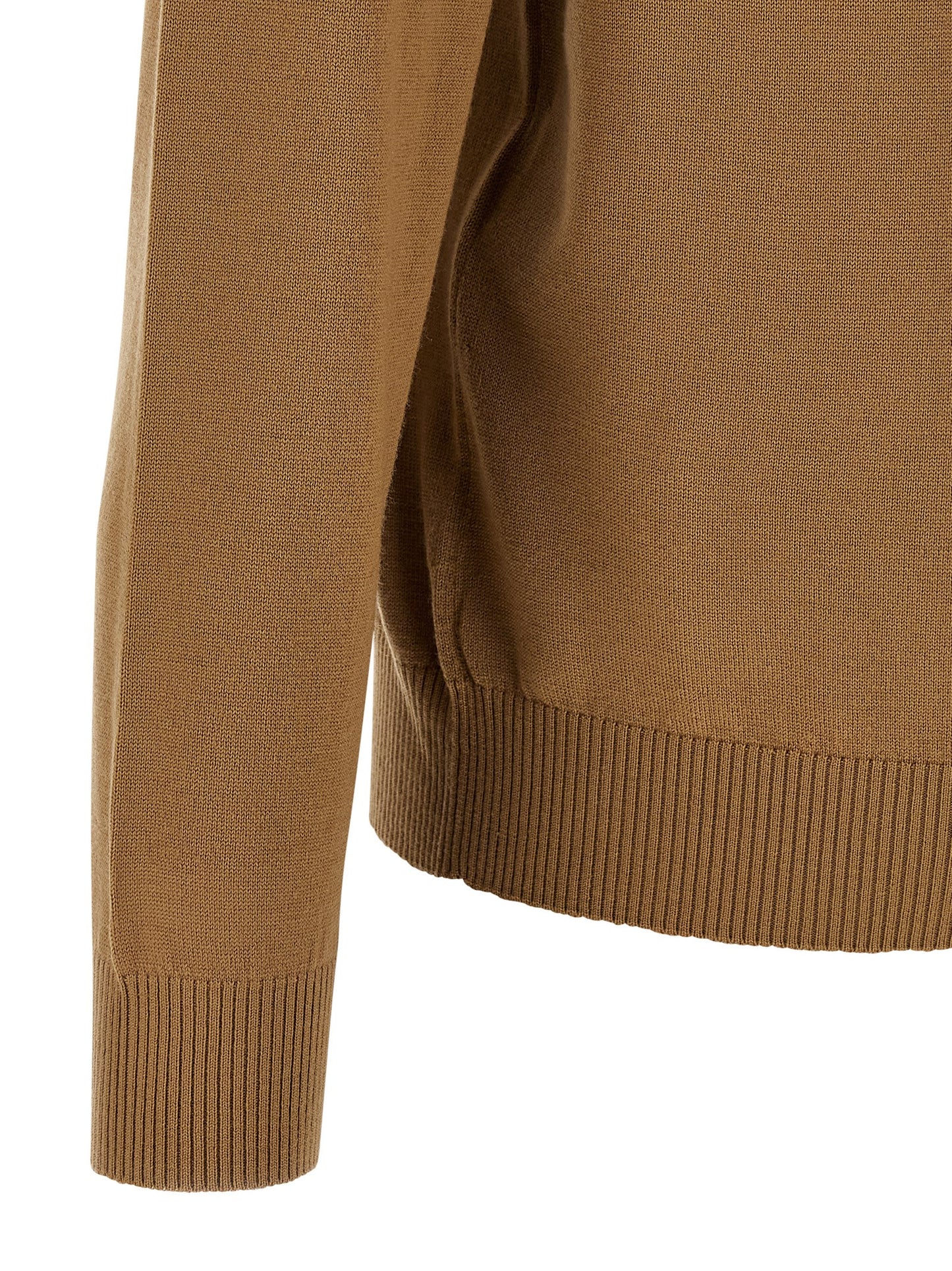 Cardigan by Fendi for men in virgin wool beige presents a textural silhouette, artfully finished with a textural and for a sophisticated, textural look.