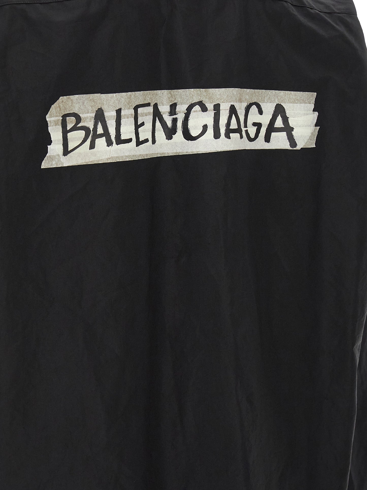 Blouse by Balenciaga for men in cotton black & print showcases a sublime silhouette, artfully detailed with a sublime and for a sophisticated, sublime finish.
