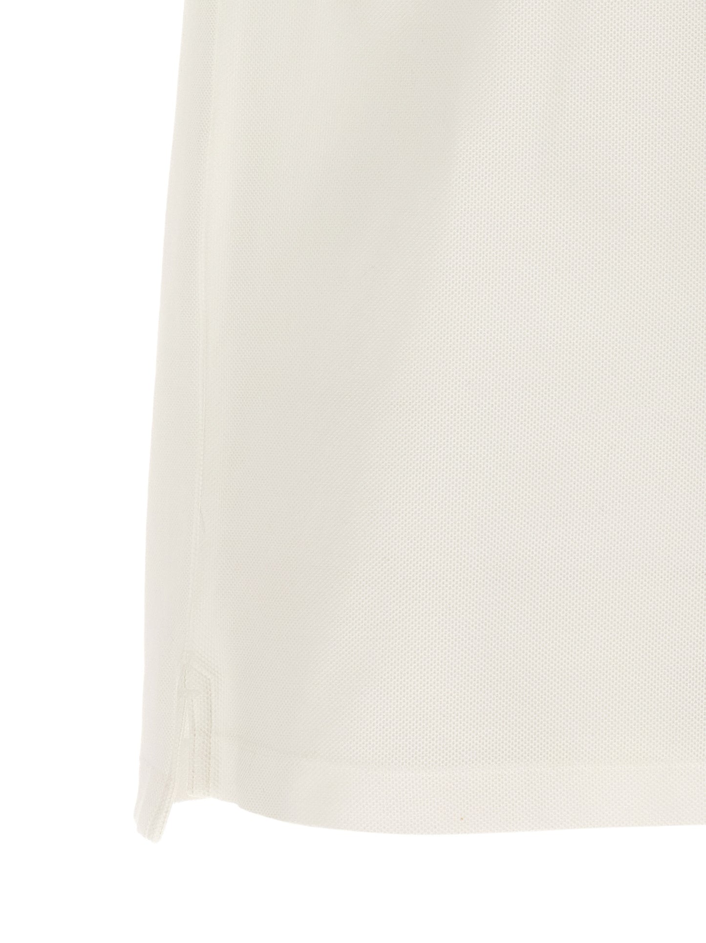 This Polo Shirt by Burberry for men in cotton white, patterned, chevron & signature presents a flawless silhouette, showcasing flawless detailing and a refined for a truly flawless aesthetic.