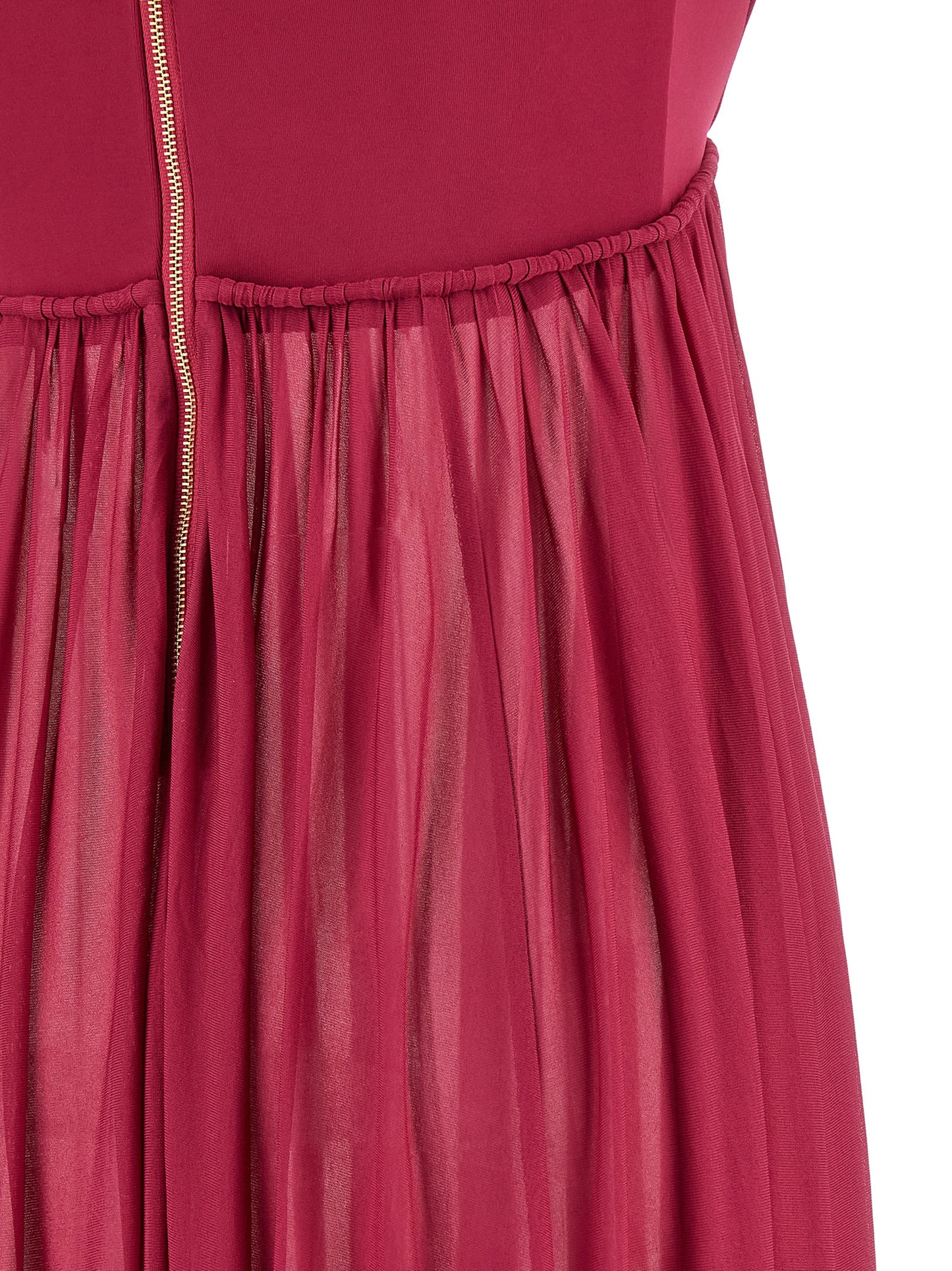 Dress by Zimmermann for women in viscose fuchsia features an cute silhouette, detailed with a and that elegantly flows into a cute long.