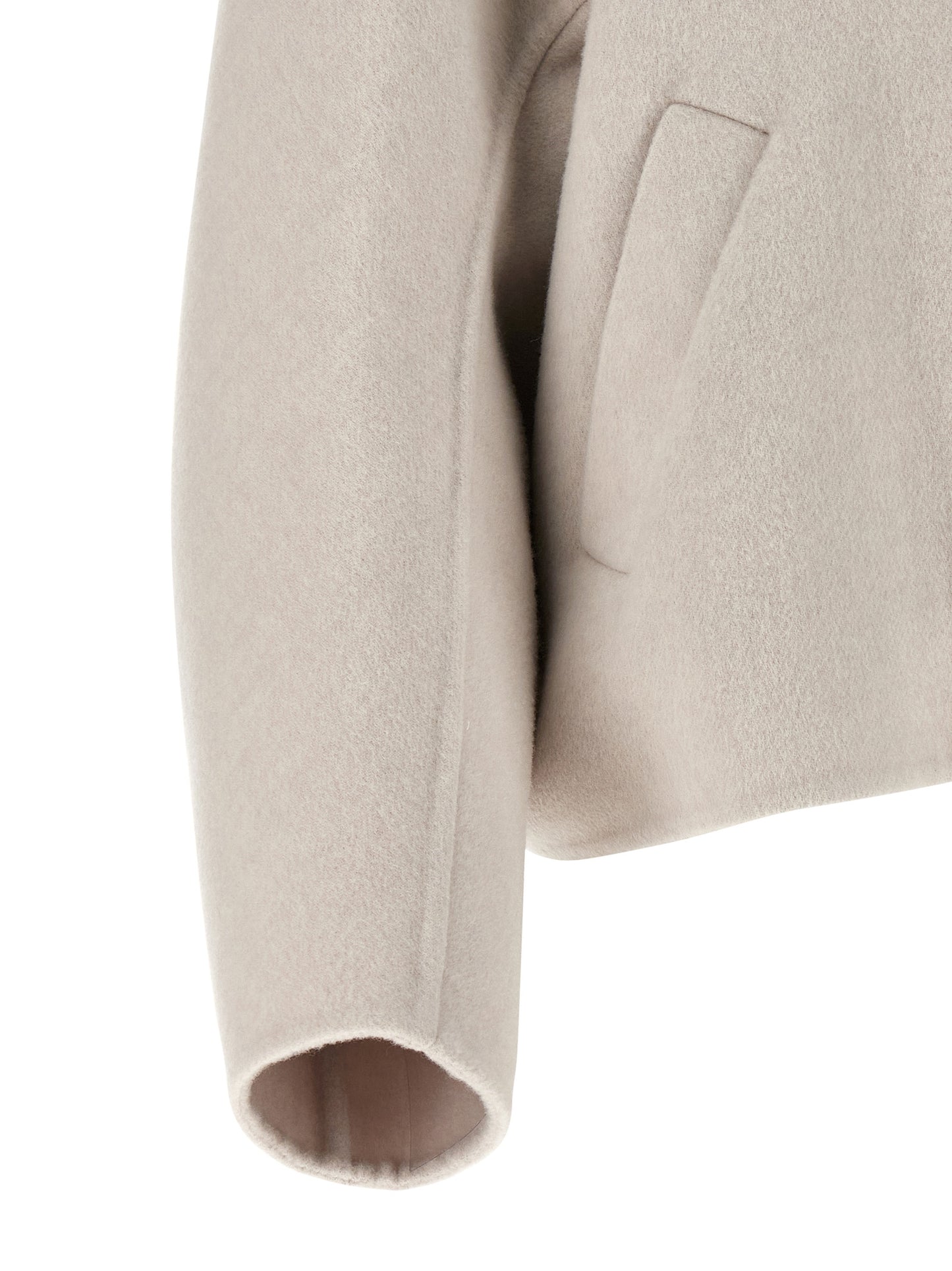 Overcoat by Brunello Cucinelli for women in cashmere virgin wool gray features a contemporary silhouette showcasing a contemporary and refined for a sophisticated finish.