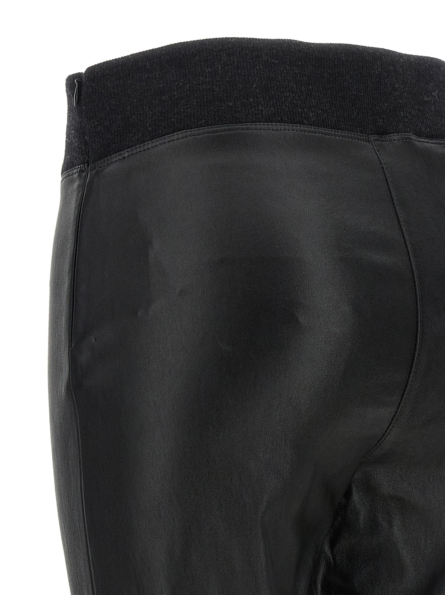 Activewear Leggings by Brunello Cucinelli for women in virgin wool & nappa lamb leather black features a athletic leggings and with a long cut, showcasing technical for a athletic finish.