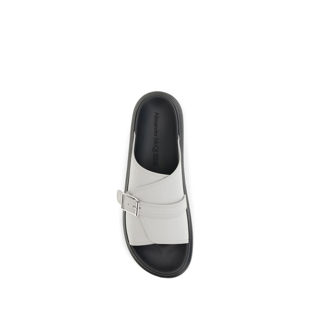 Platform Slider Sandals by Alexander McQueen for men in bos taurus calf leather gray features an exquisite silhouette, showcasing the exquisite Men's Bos Taurus Calf Leather Platform Slider Sandals with a platform and .