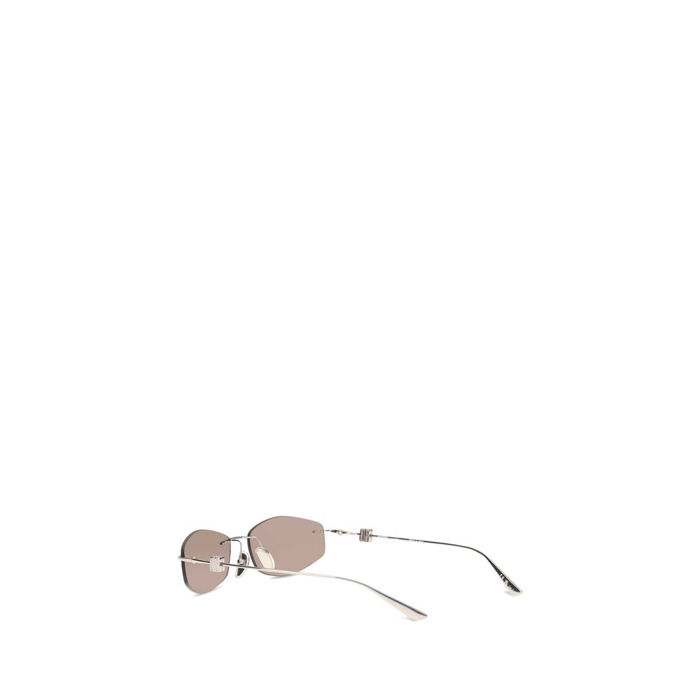 Sunglasses by Balenciaga for men in suede leather silver features an effortlessly chic oval geometric frame design with silver coloured frame detailing and for a effortlessly chic aesthetic.