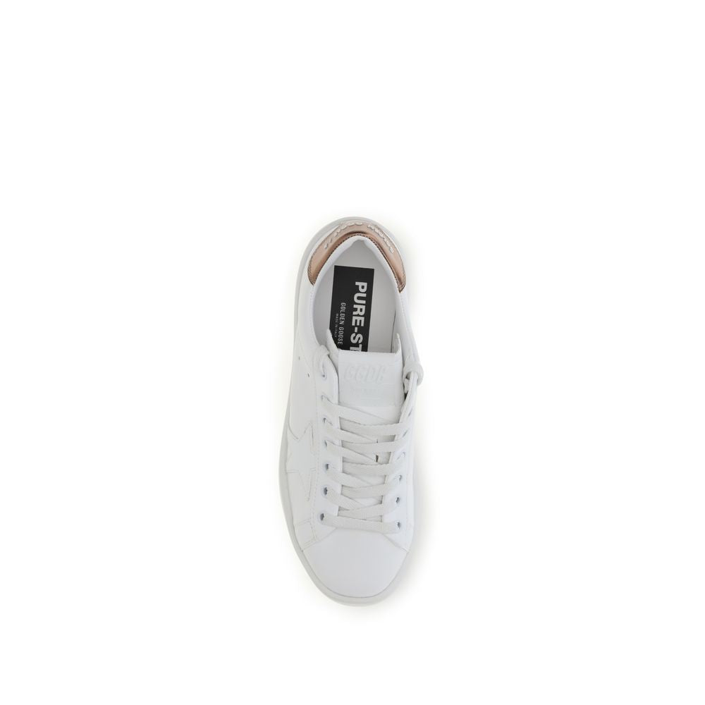 Sneakers by Golden Goose for women in bos taurus calf leather white features an timeless silhouette from the Star Women's Low Top Bos Taurus Calf Leather Sneakers collection, showcasing a signature low-top style with an timeless finish.