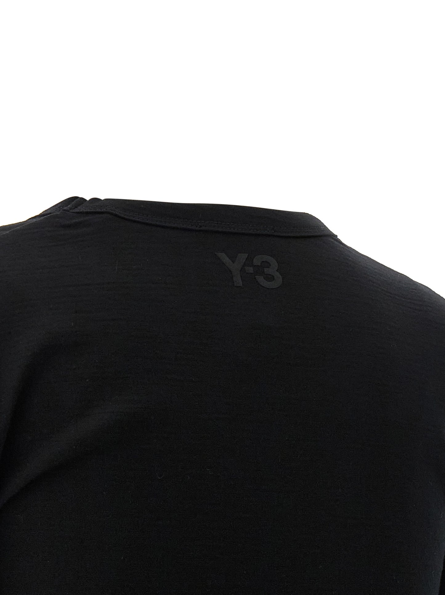 Activewear T-Shirt by Y-3 for women in merino wool gradient, black & striped features an contemporary design with , a length, and a contemporary .