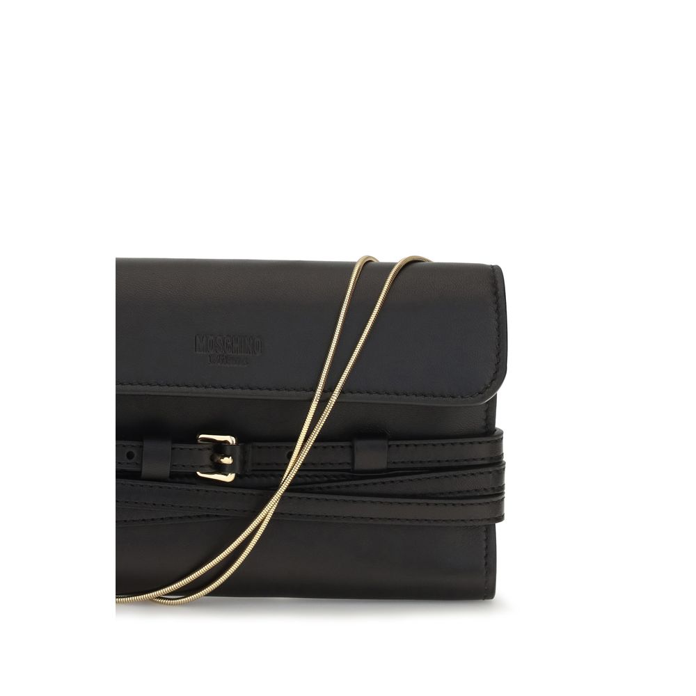Wallet by Moschino for women in goatskin leather polyester polyurethane & tu black & gold showcases a enchanting silhouette, artfully detailed with the signature style of the Goatskin Leather Polyester Polyurethane & TU Wallet and functional .