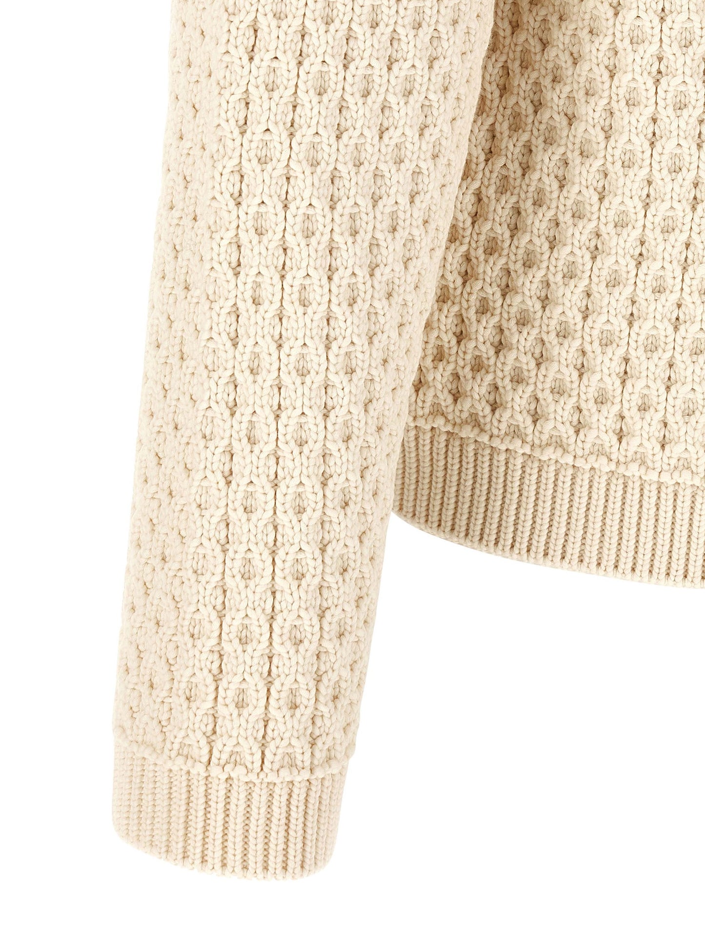 Cardigan by J.W.Anderson for men in cotton cream, horn & white showcases a luxurious silhouette, meticulously detailed with a sophisticated and for a refined finish.