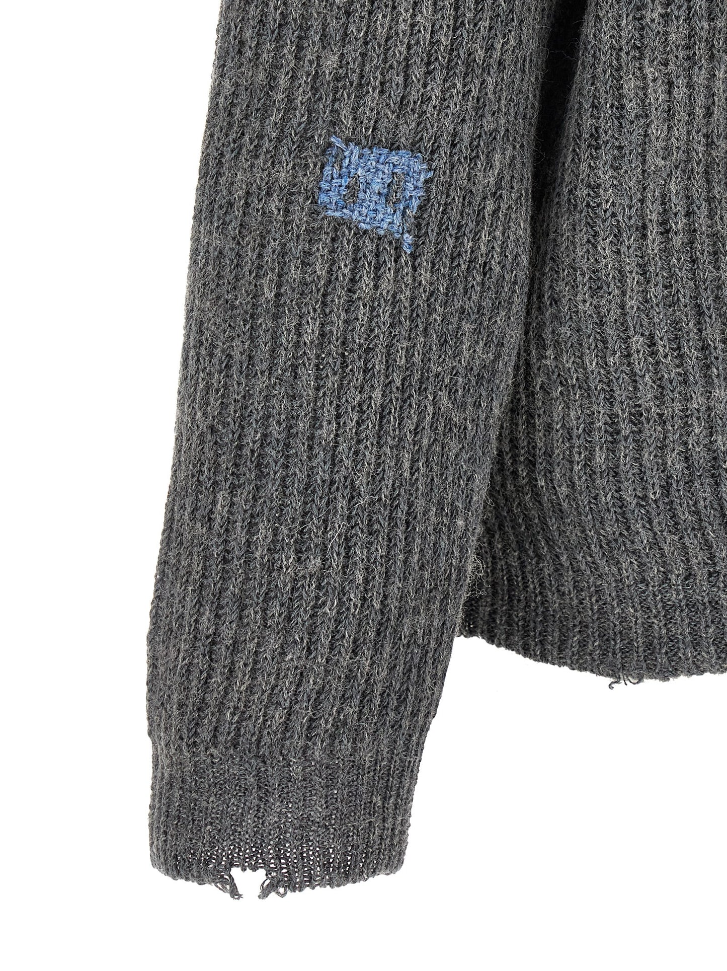 Cardigan by Maison Margiela for men in linen & wool gray & white showcases a luxurious silhouette, meticulously detailed with a sophisticated and for a refined finish.