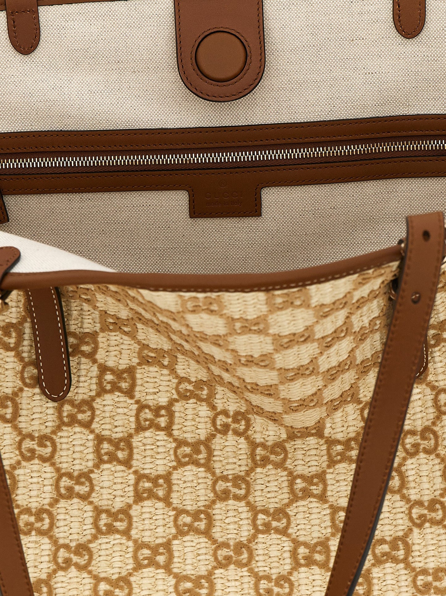 Shopper Handbag by Gucci for women in cotton & leather brown & patterned features a refined silhouette, showcasing a secure zipper & magnetic, organized , and versatile adjustable-strap & handle for a refined finish.