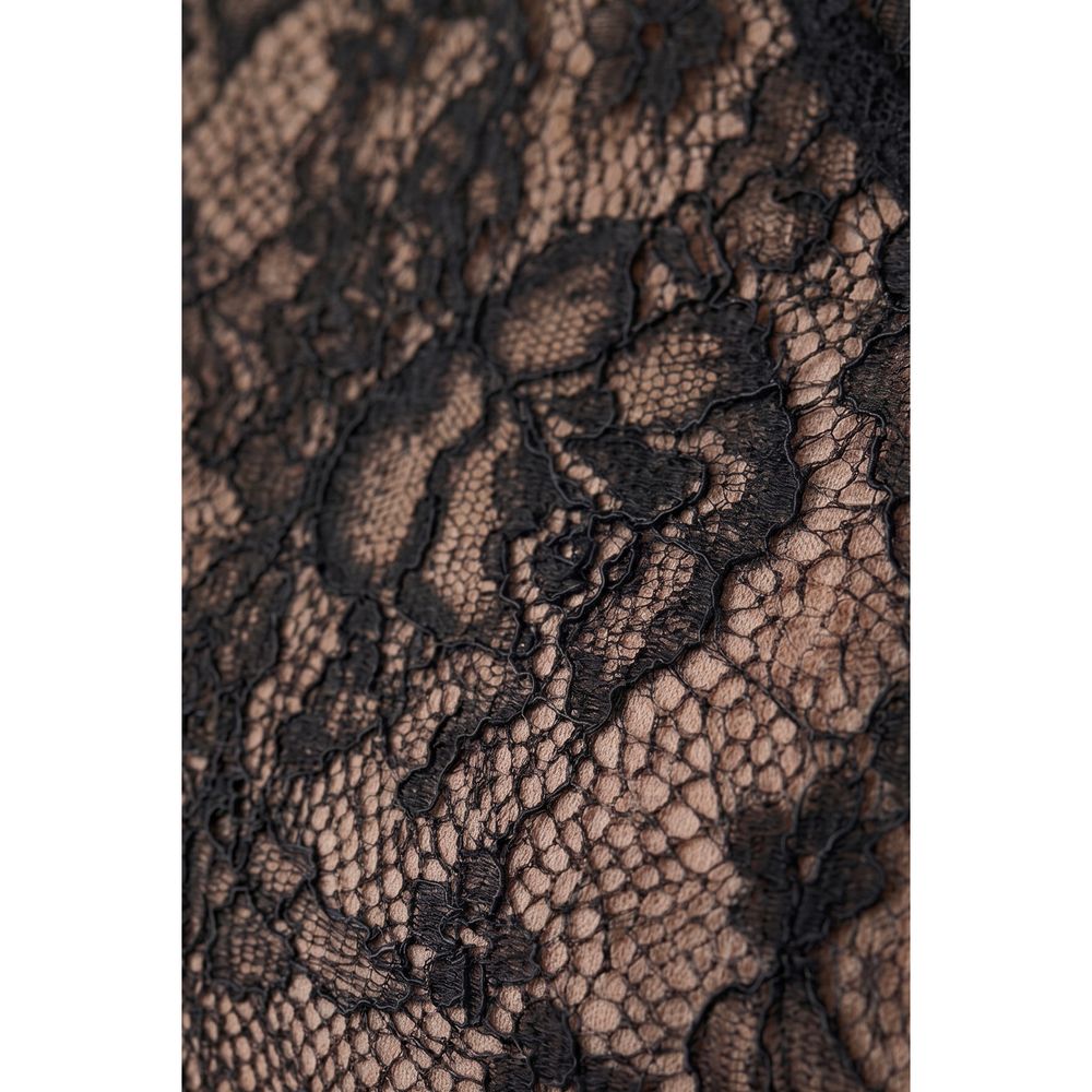 One-Piece by Wolford for women in stretch polyamide black & rose presents a mesmerising silhouette, showcasing a sophisticated and for a truly mesmerising finish.